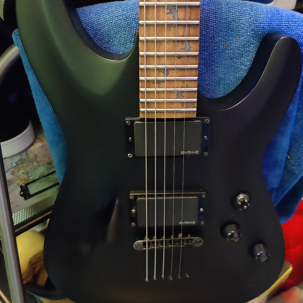 **SOLD**Schecter Guitar Research Damien 6 Solid Body Electric Guitar Black**SOLD